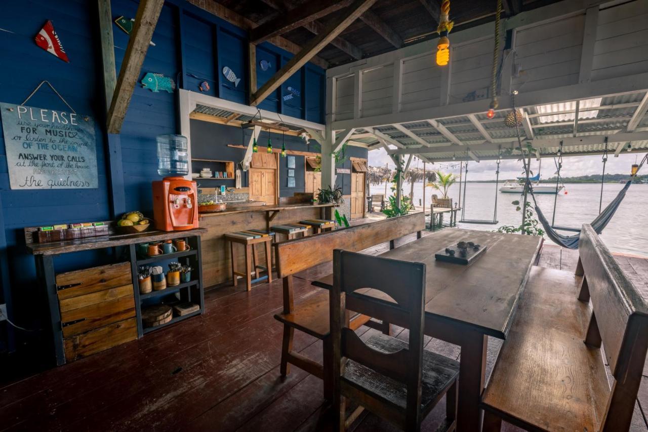 Barrbra Bnb Over The Sea Bocas del Toro Exterior photo