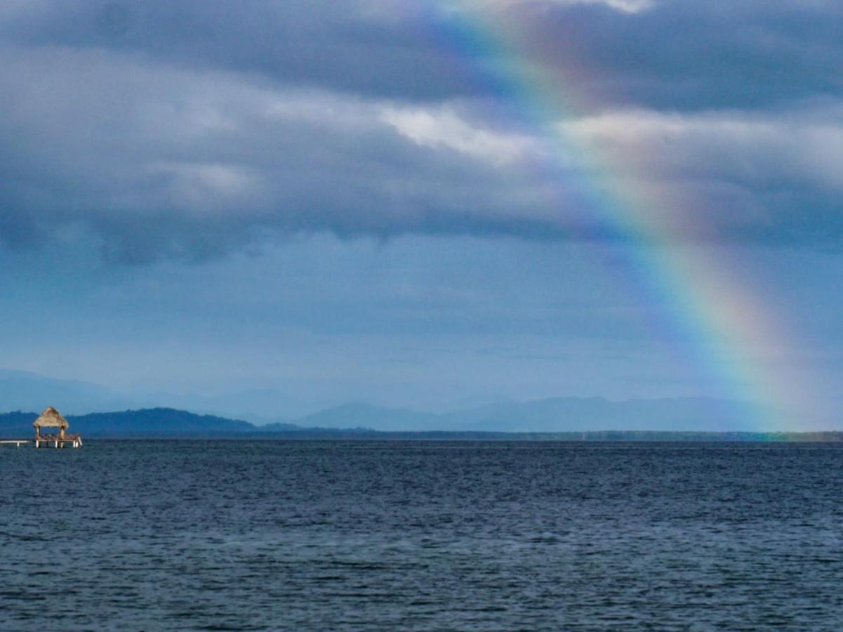 Barrbra Bnb Over The Sea Bocas del Toro Exterior photo
