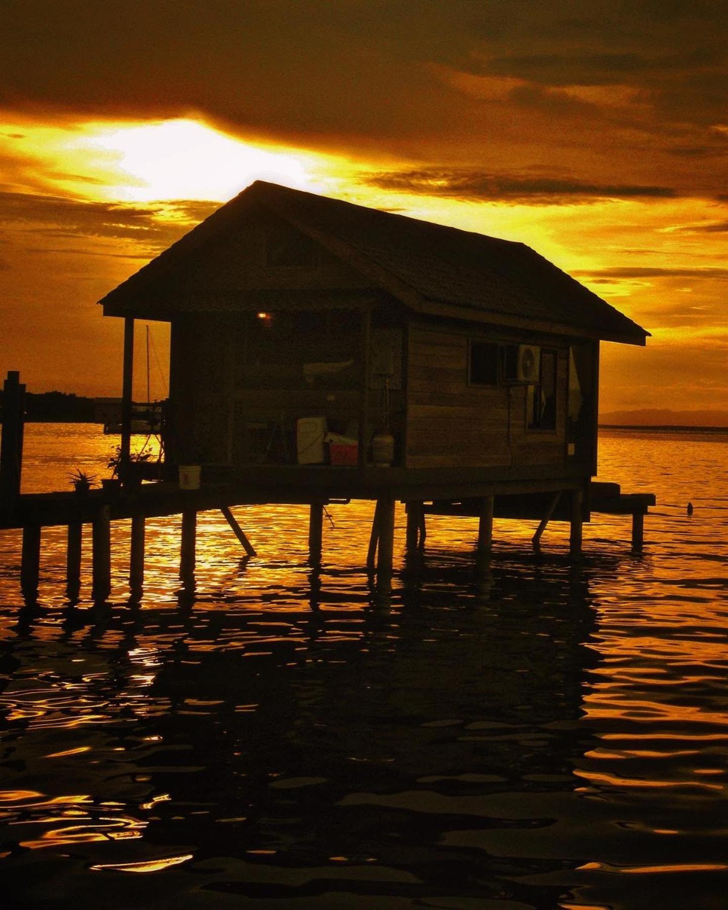 Barrbra Bnb Over The Sea Bocas del Toro Exterior photo