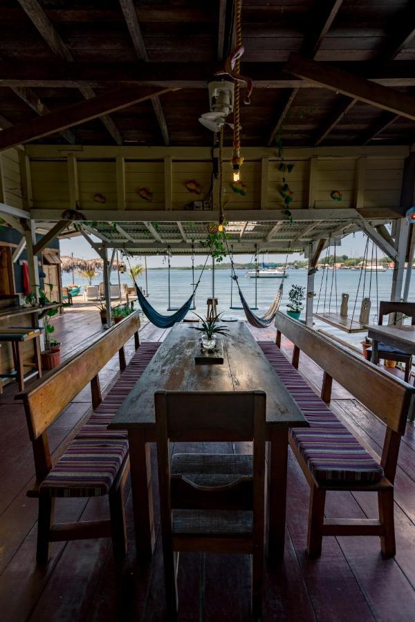 Barrbra Bnb Over The Sea Bocas del Toro Exterior photo